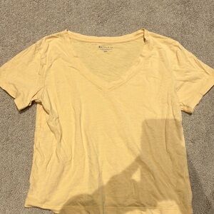 Athleta yello cotton v neck t shirt size xxs